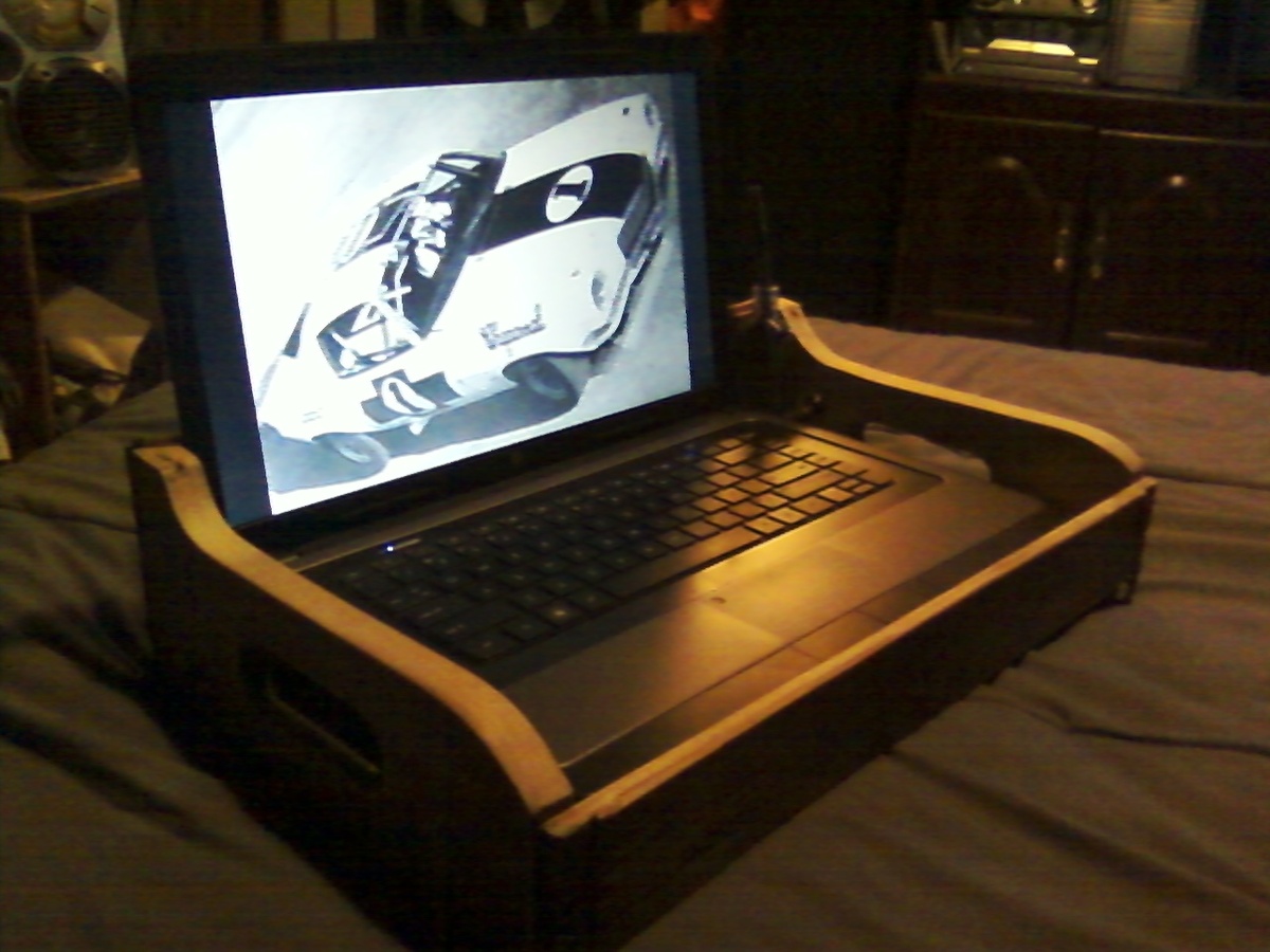 Vintage Royal Crown Cola laptop crate?