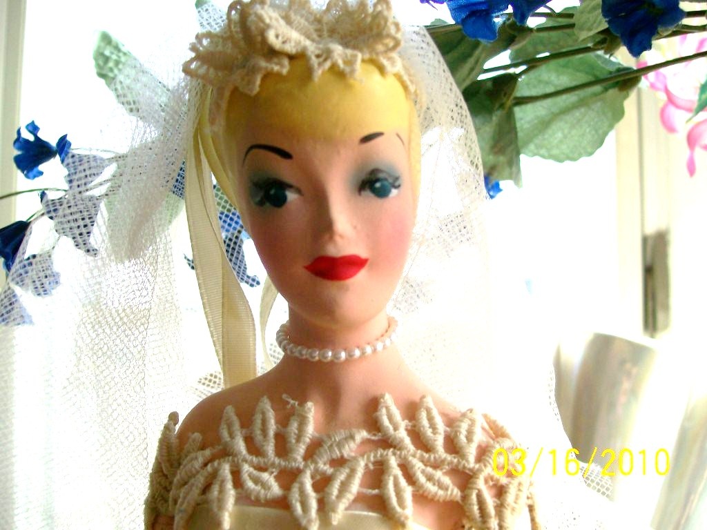 1940's Bridal display mannequin 