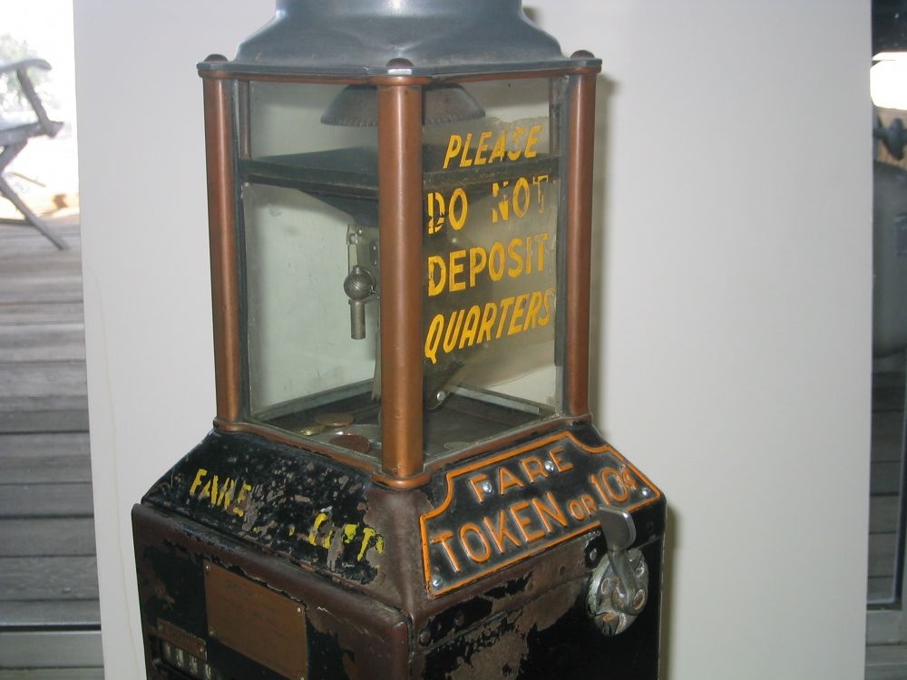 Johnson Trolley or Bus "D" Farebox - Railroadiana