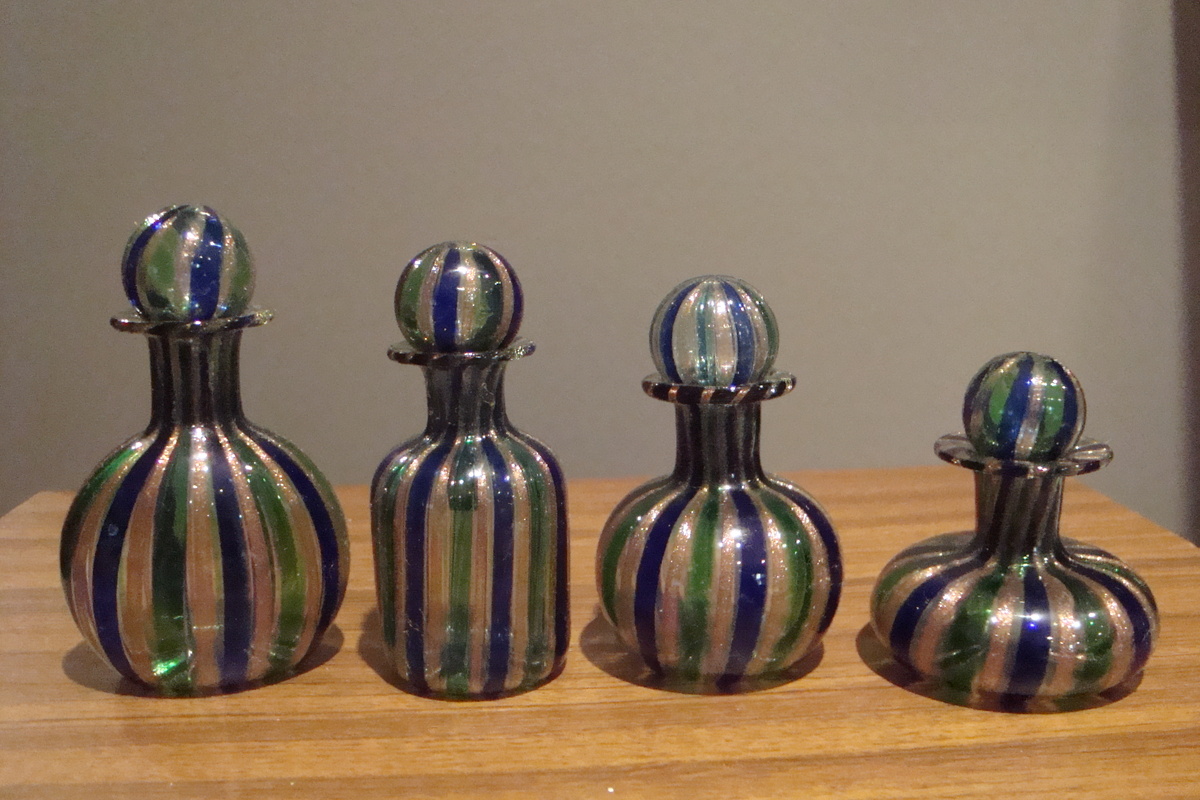 Murano perfume set from when?