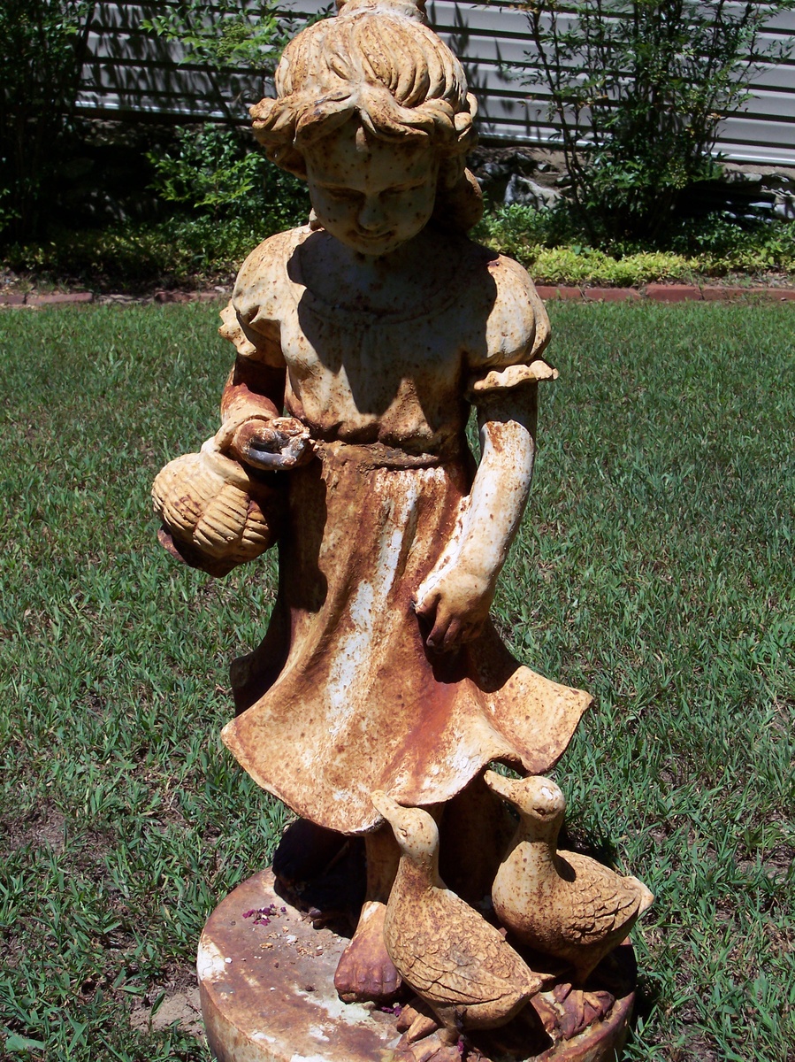 LADY OF THE GARDEN - Art Nouveau
