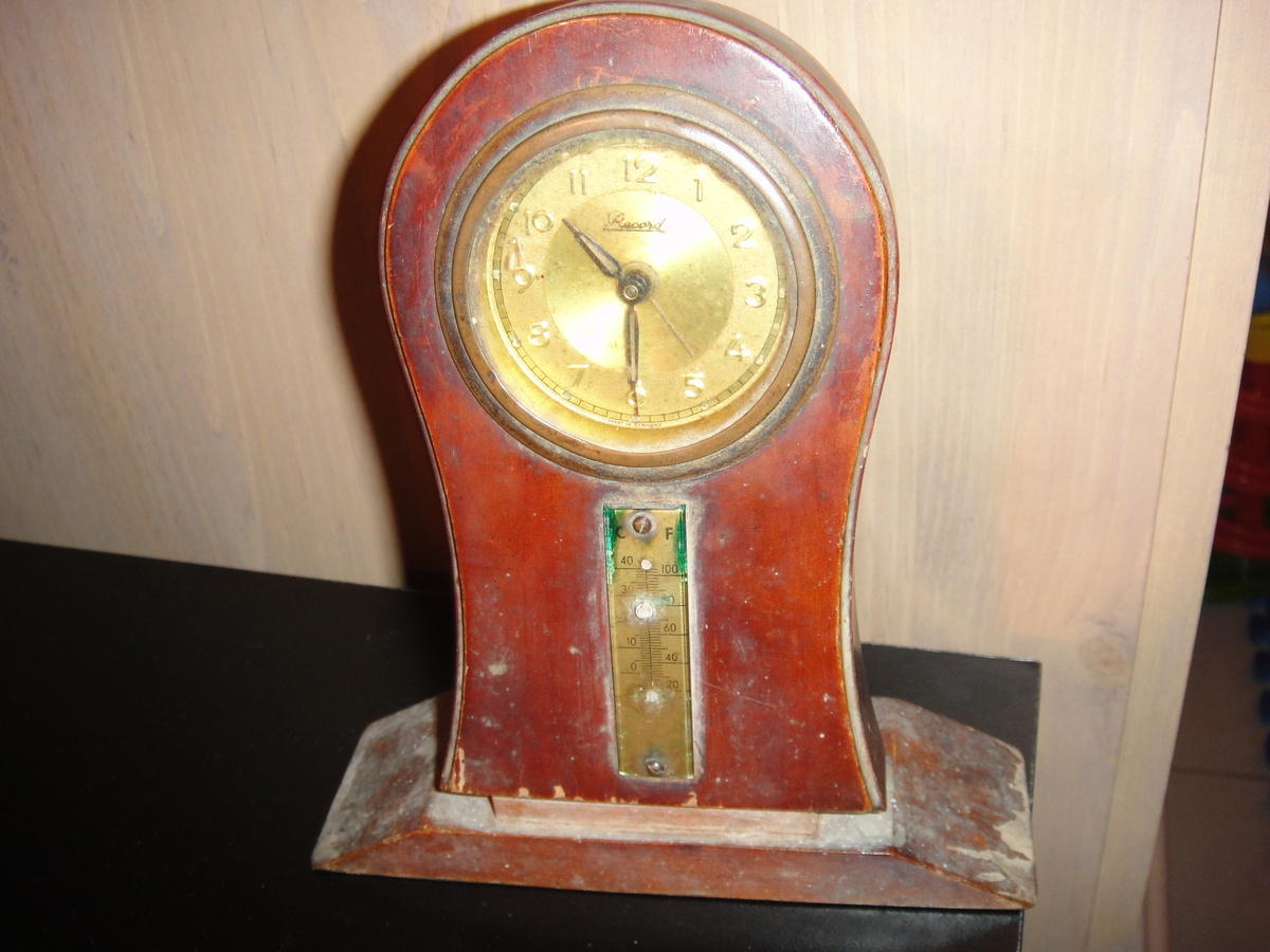 My grandma German Record Clock