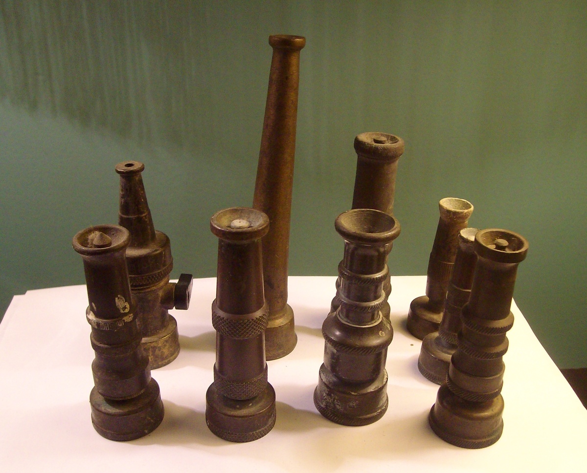 Old solid brass hose nozzles - Tools and Hardware