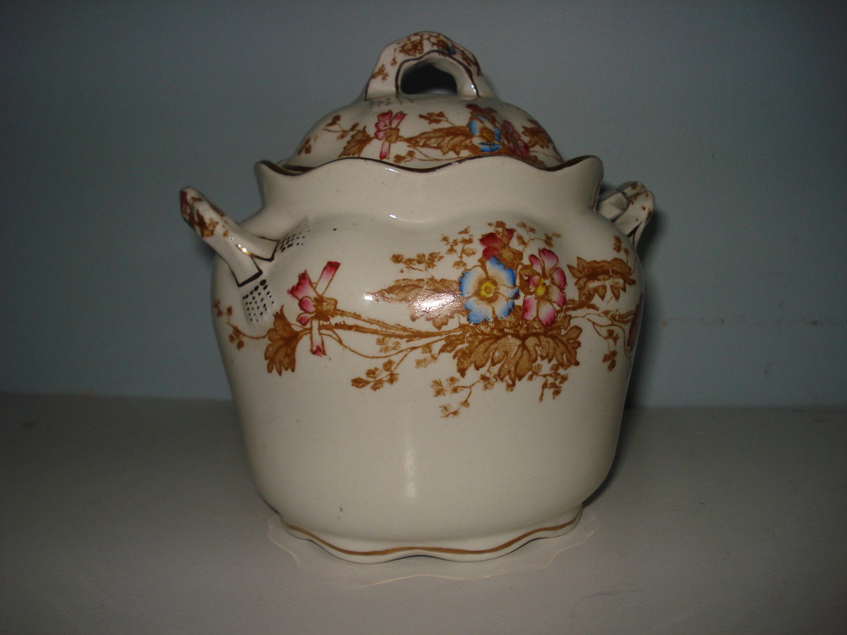 My aunt's sugar bowl - China and Dinnerware