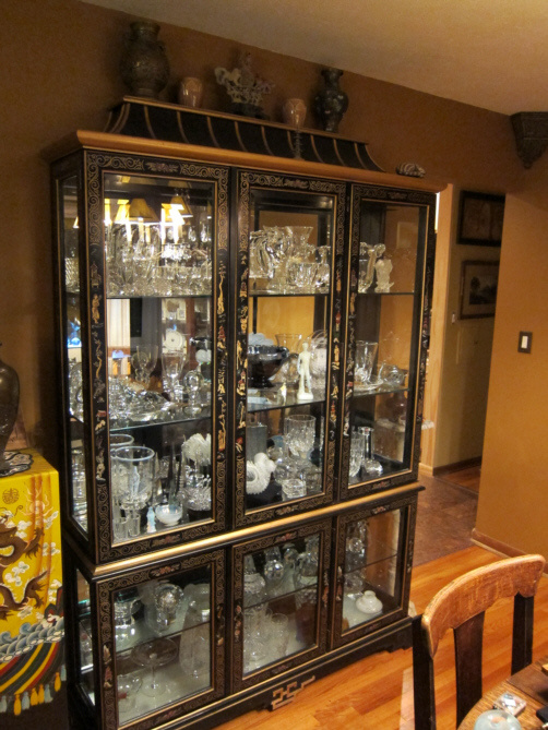 One Display case - clear glass