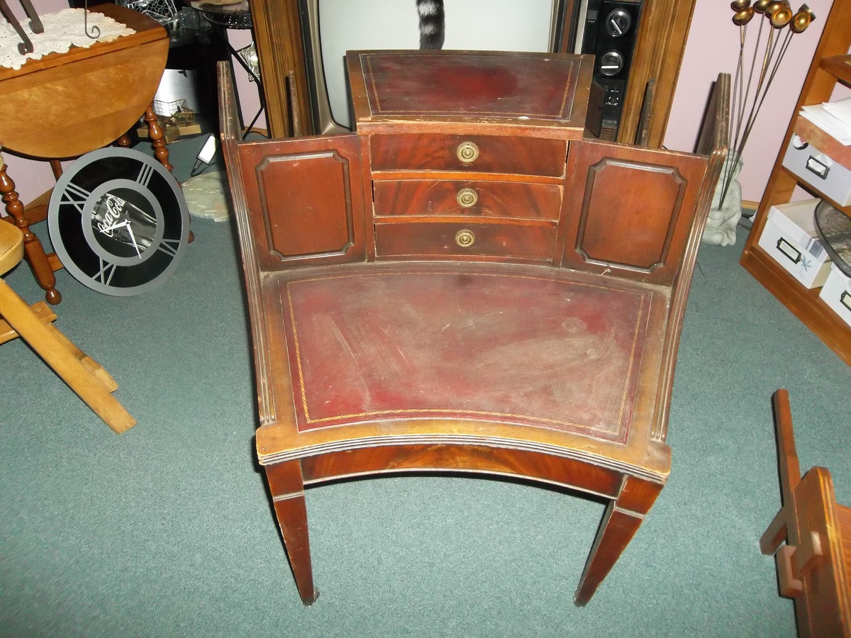 small side table from 30's? - Furniture