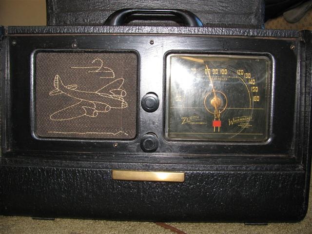 Rare Zenith companio radio in a TO case