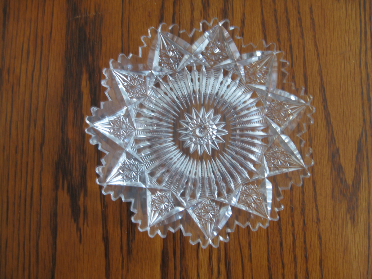 Hendecagon Cut Glass Plate (6" across)