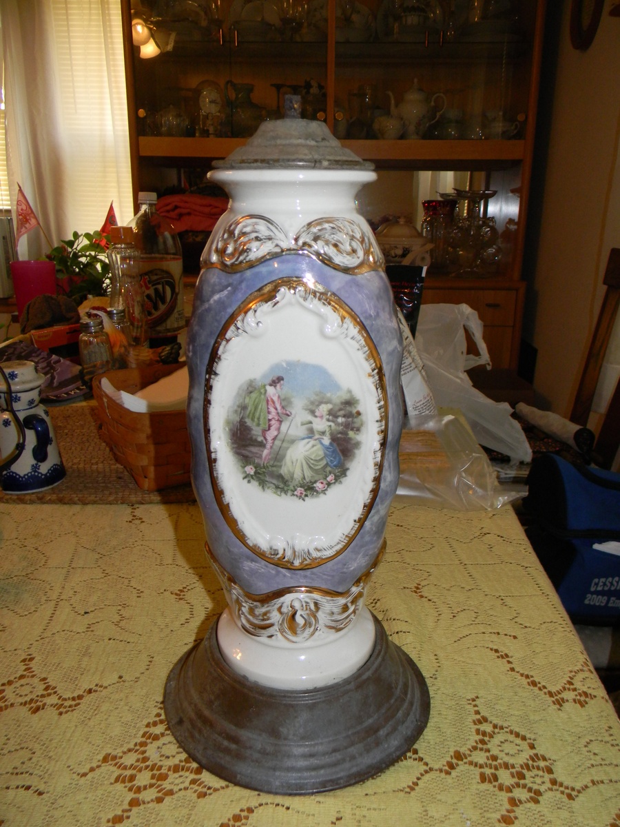 Unidentified lamp