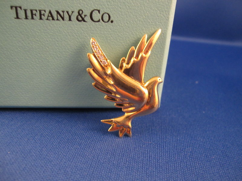 Newly aquired 18K gold/Diamond "RARE" Paloma Picasso Brooch..Circa 1983