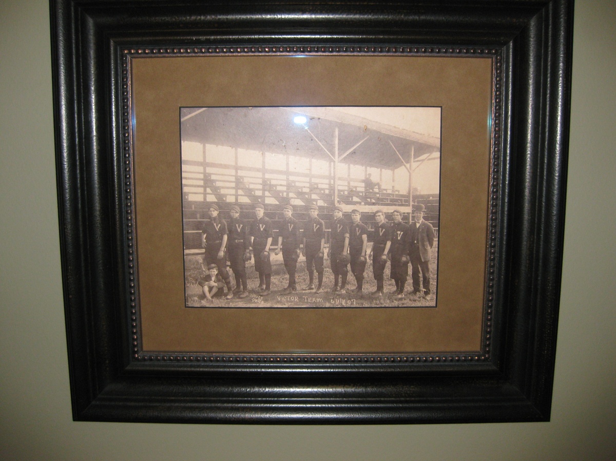 Shoeless Joe Jackson 1907 team picture - Baseball