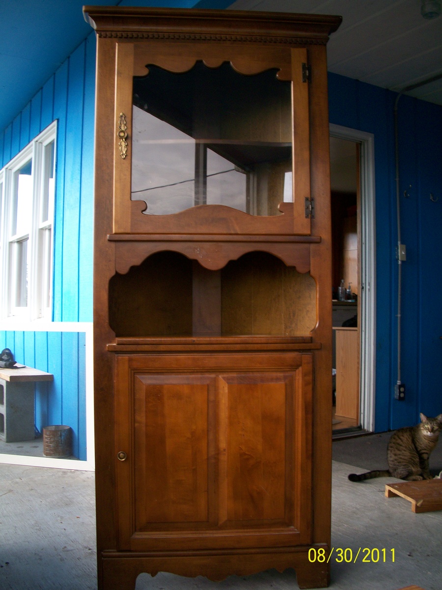 An awesome corner hutch