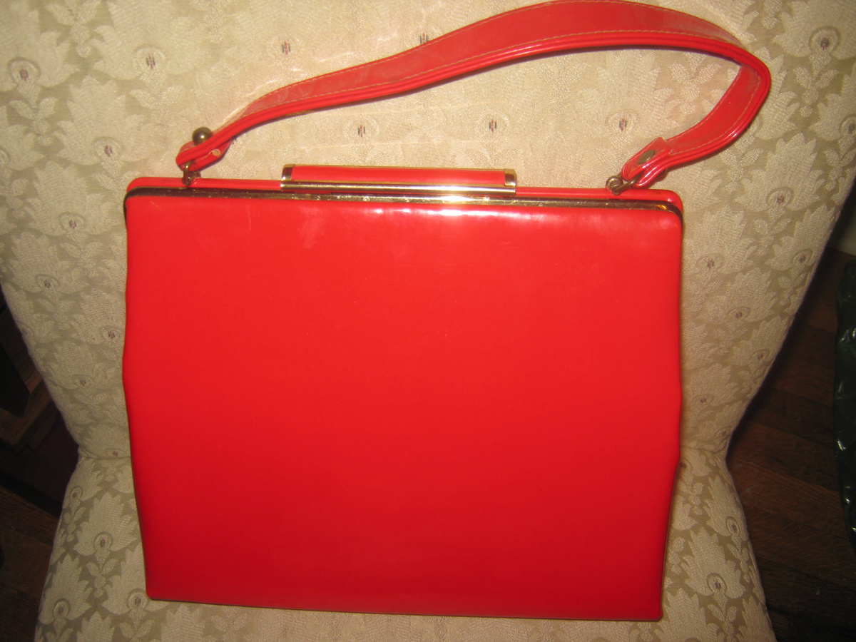 Vtg Bobbie Jerome 1950s Red Patent Handbag-Beautiful !