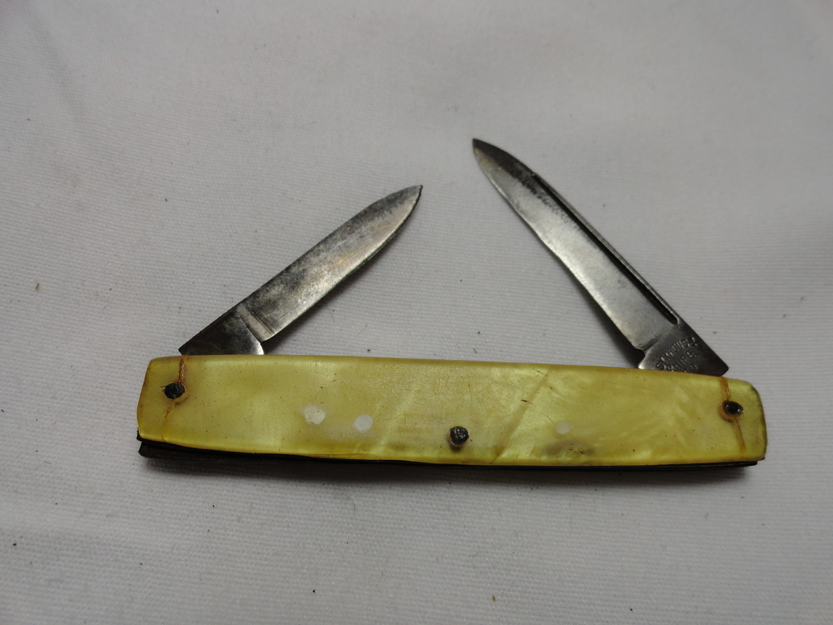 Cracked Ice Handles SYRACUSE KNIFE CO. Pocket Knife -Made by Camillus in Camillus NY) 