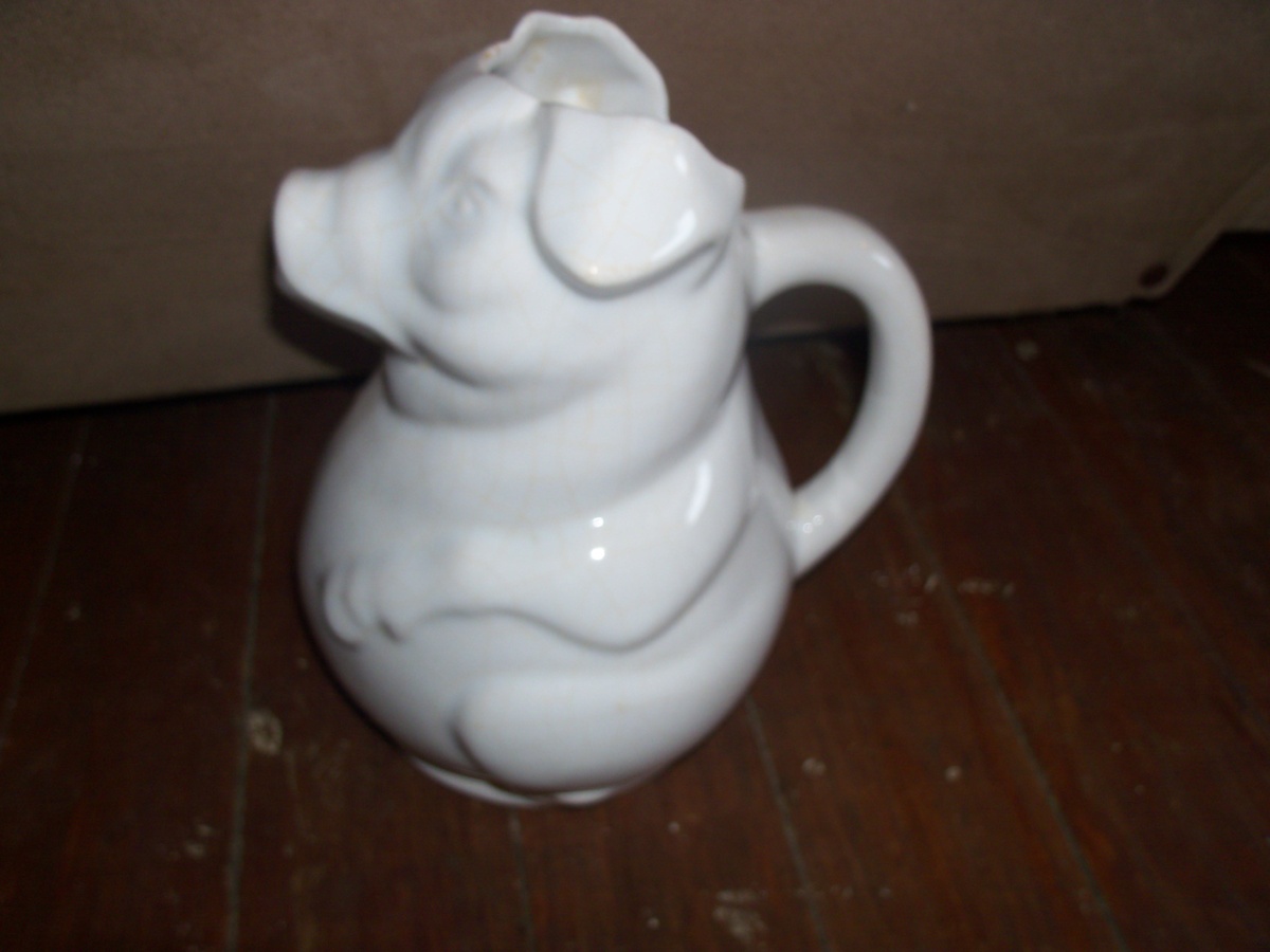 Ceramic milk pitcher - Art Pottery