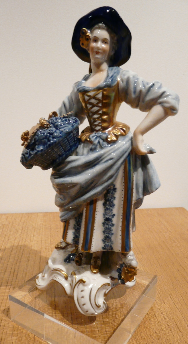 RUDOLF KÄMMER - DIE WINZERIN - Art Pottery