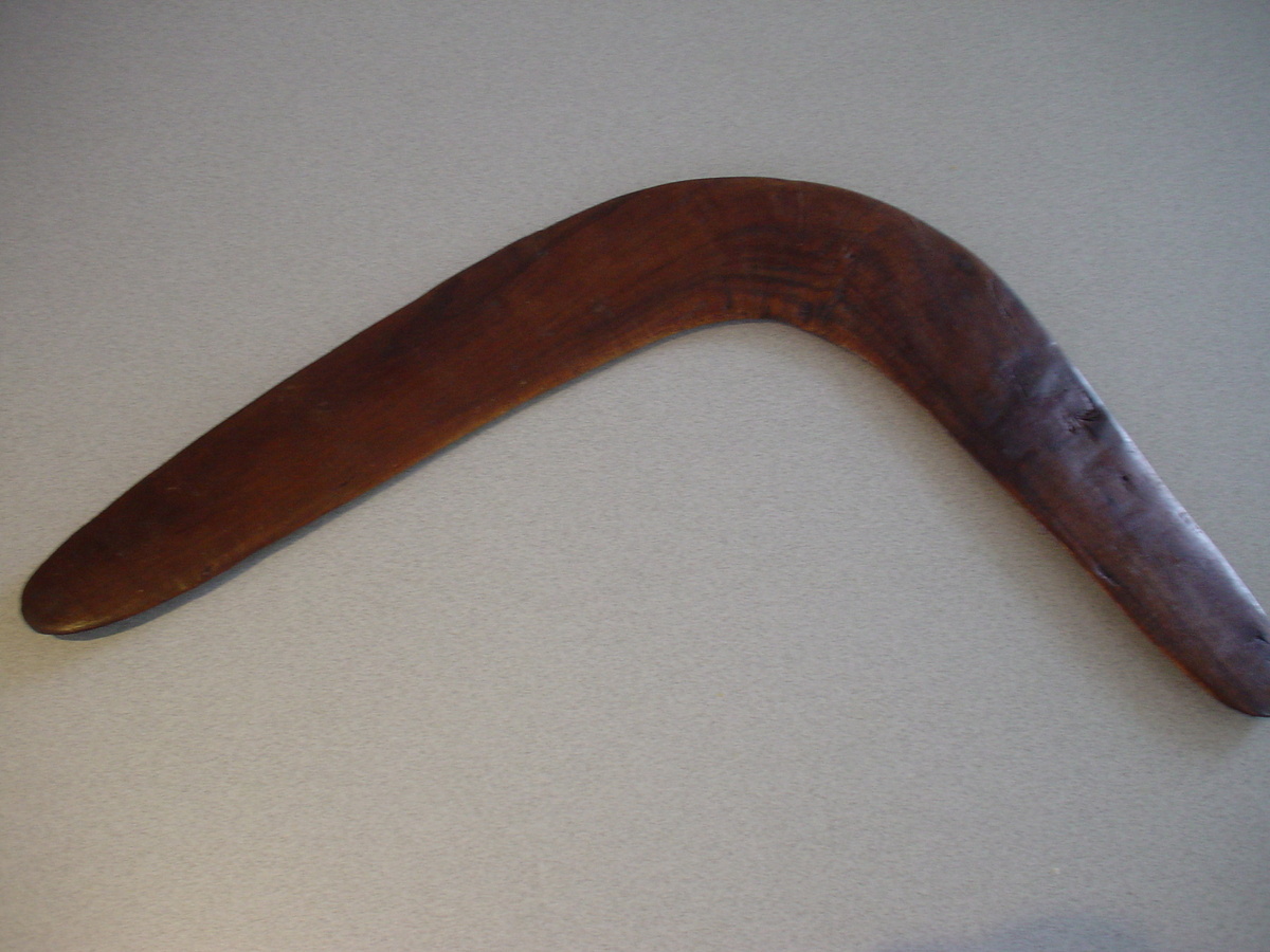Pre-european boomerang - Military and Wartime