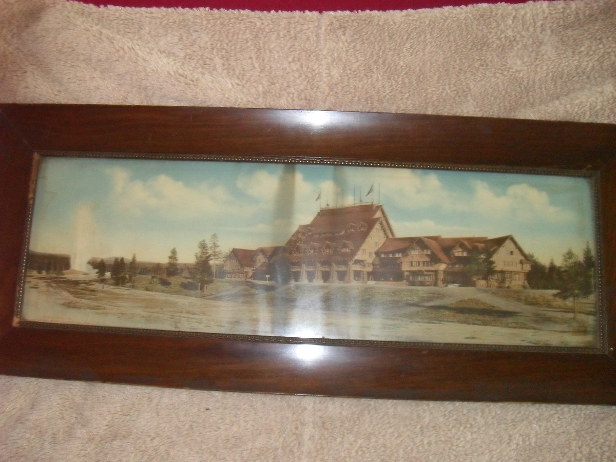 The old faithful inn 1912  - Posters and Prints