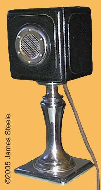 Turner Condenser Microphone Model T-213 - Radios