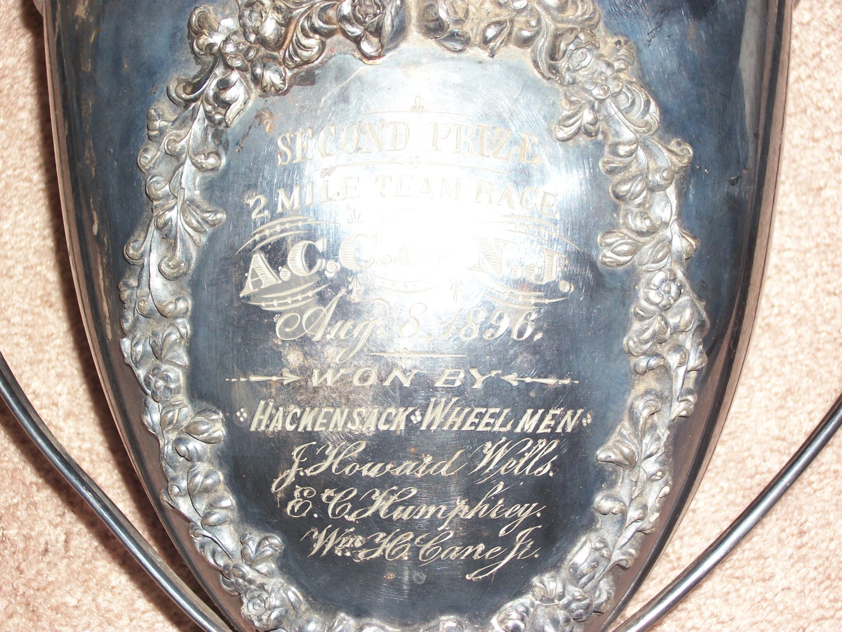 Trophy Topper