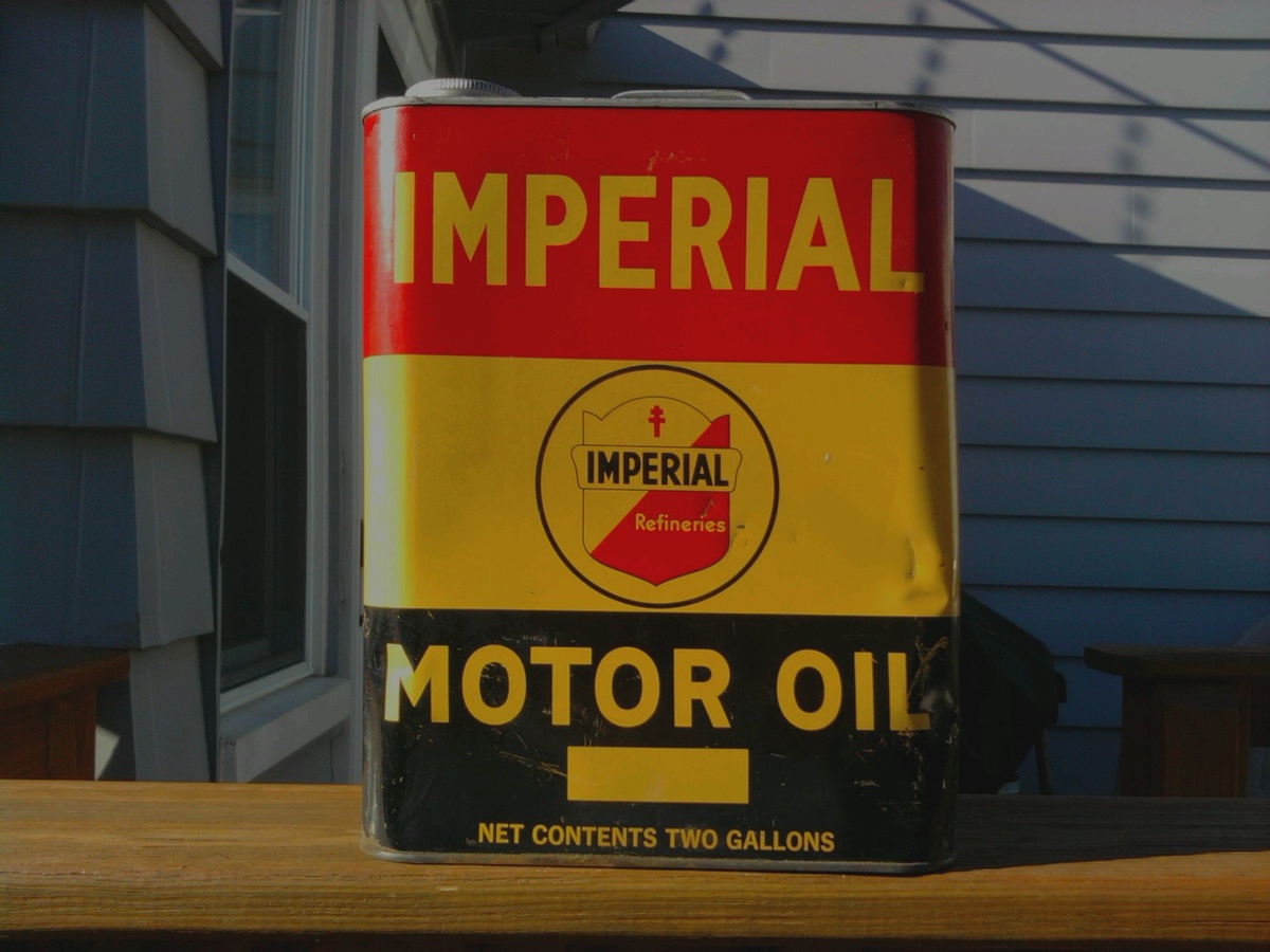 Imperial Motor Oil can - Petroliana