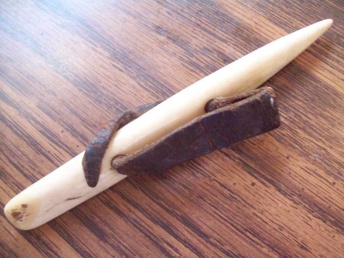 Bone & leather tool ? - Tools and Hardware