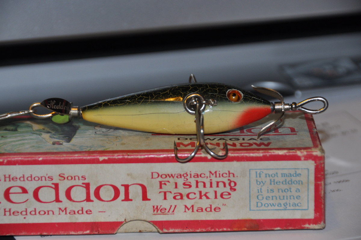 Heddon Minnow 100, but the paint.......