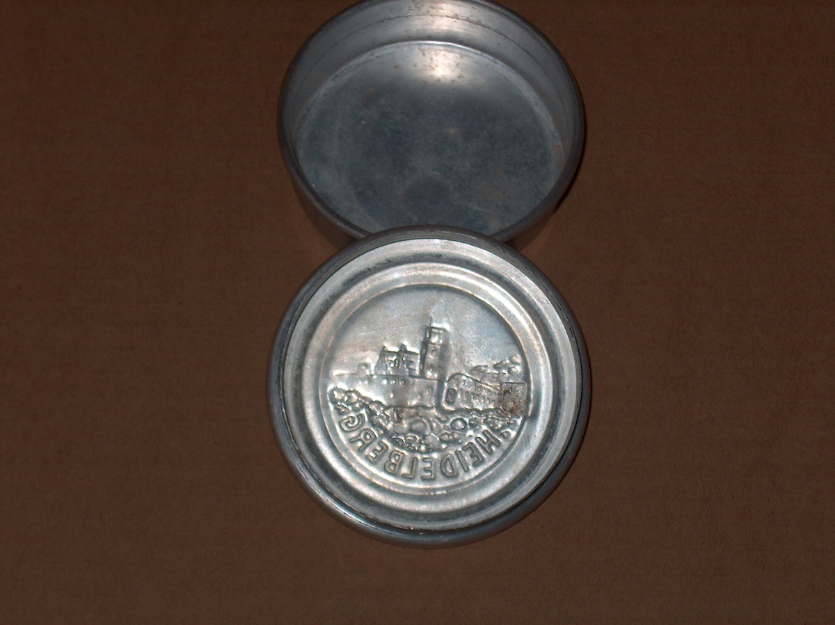 SNUFF BOX