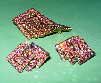 Mother's rhinestone set - Costume Jewelry
