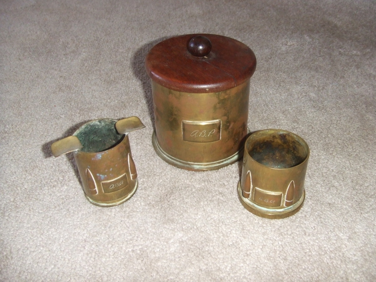 WW2 Trench Art smoking set