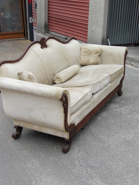 Swan Couch