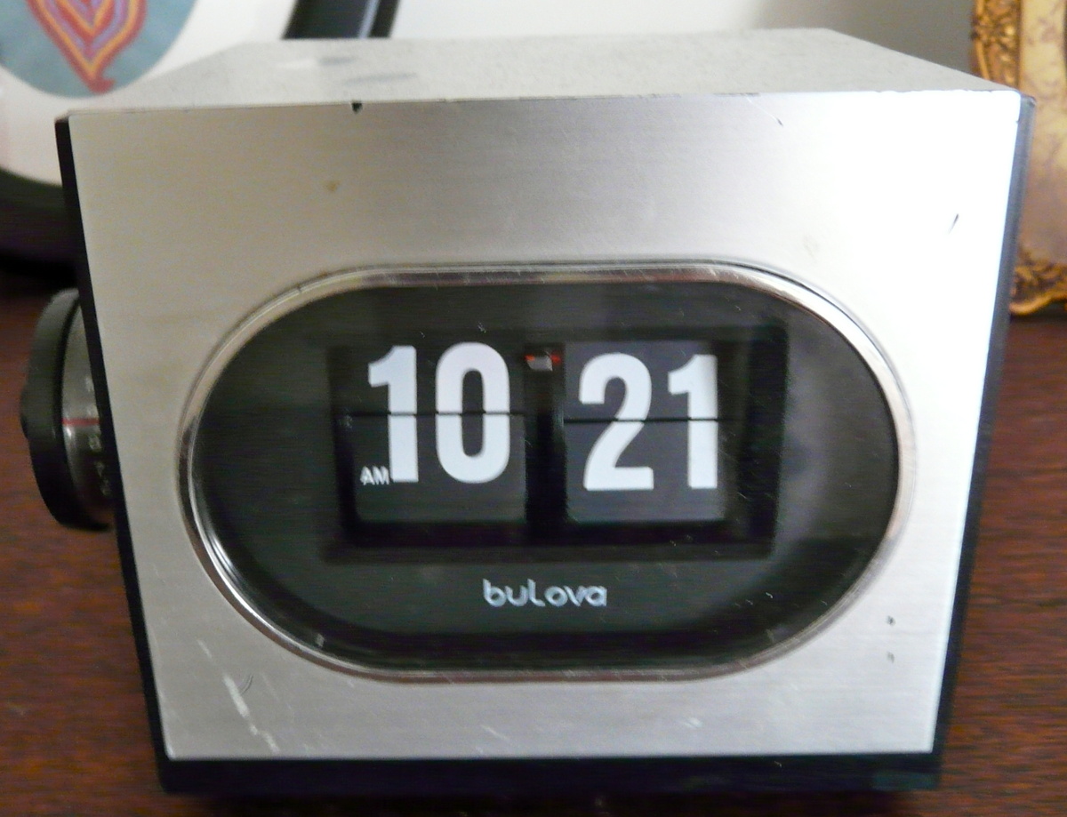 Bulova flip alarm  clock