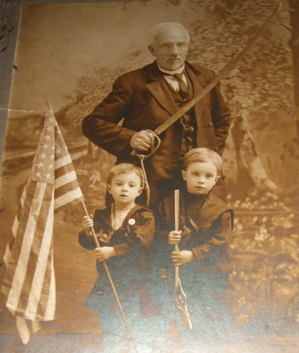 Spanish American War era Patriotic photograph