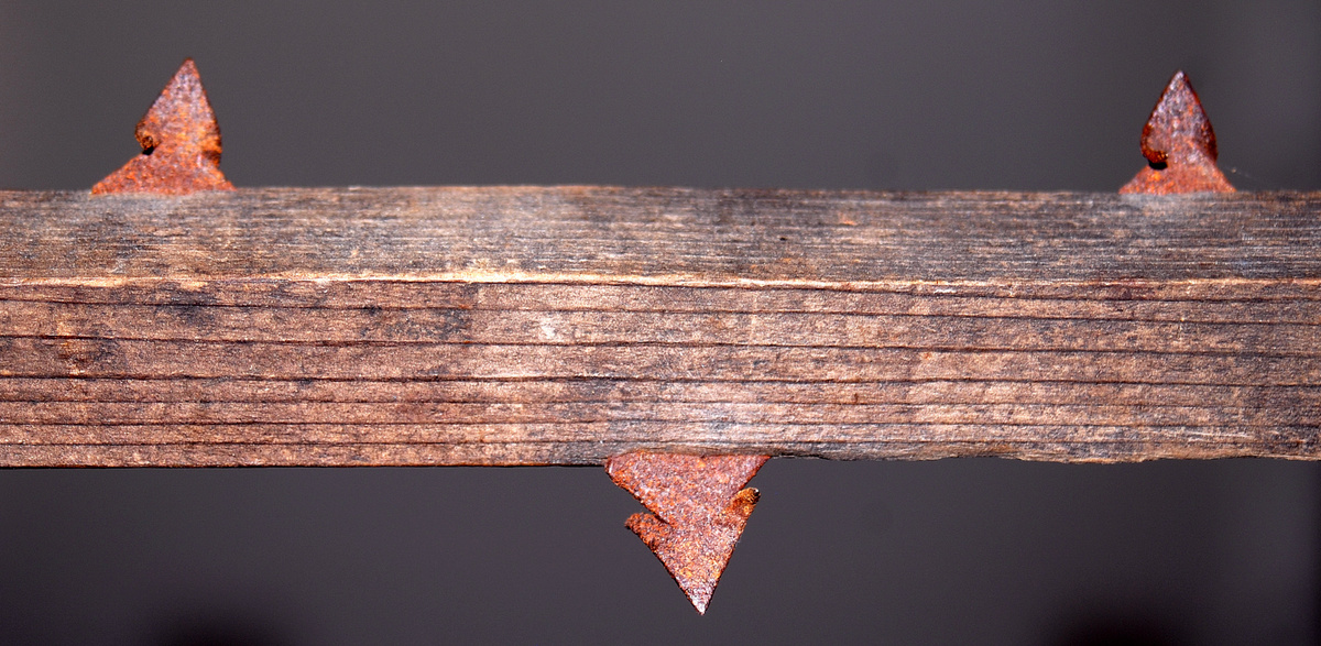 Barbed Wood Rails