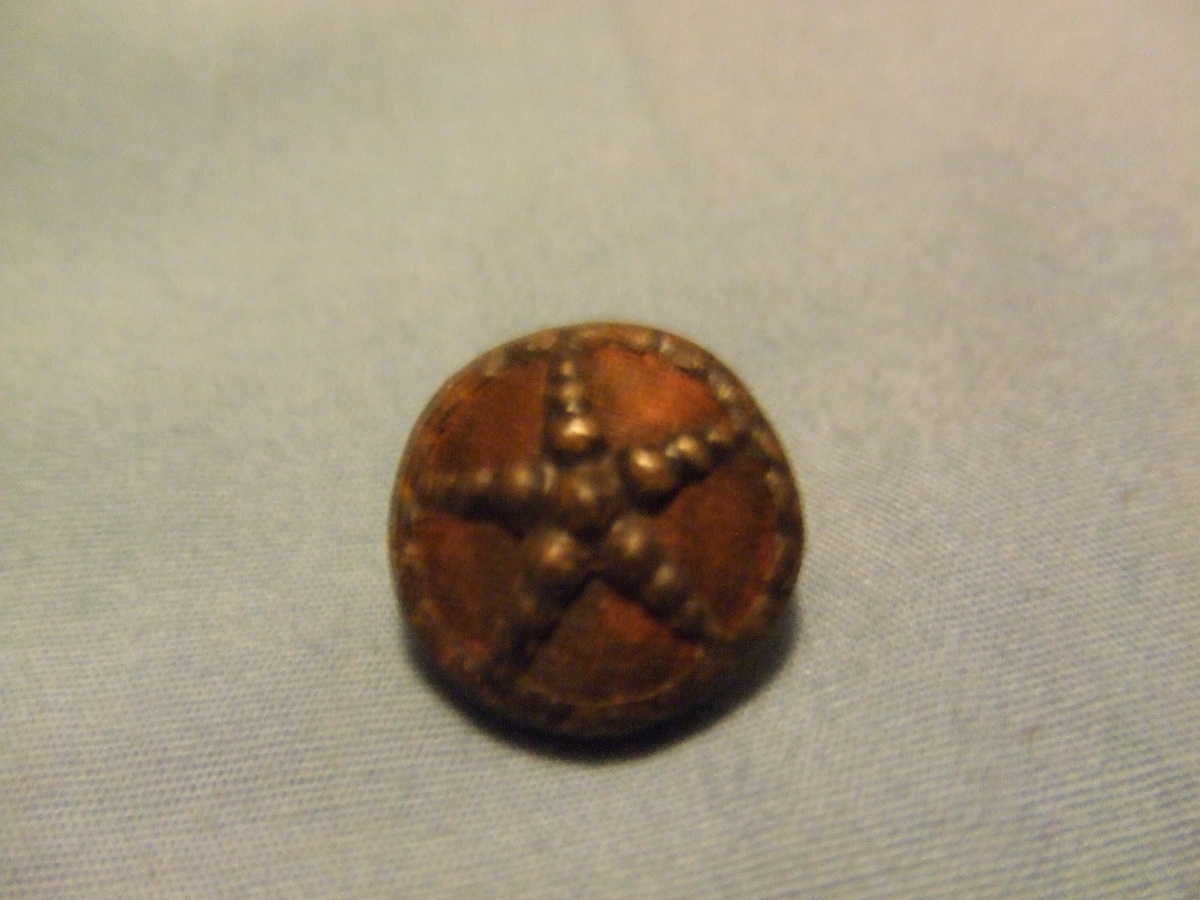 Old button - Sewing