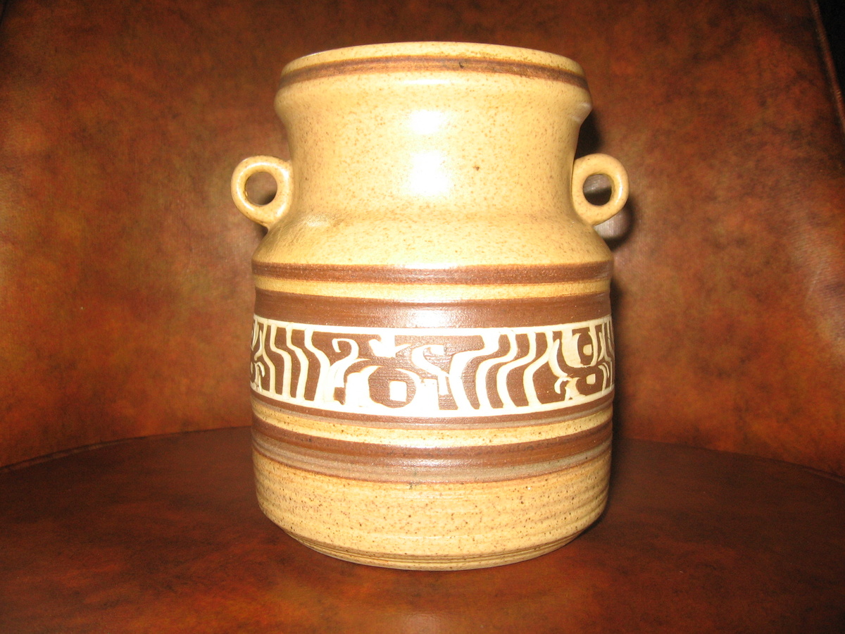BROR CHAIL POTTERY MADE IN ISRAEL - Art Pottery