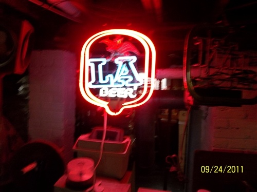 L A Beer Neon