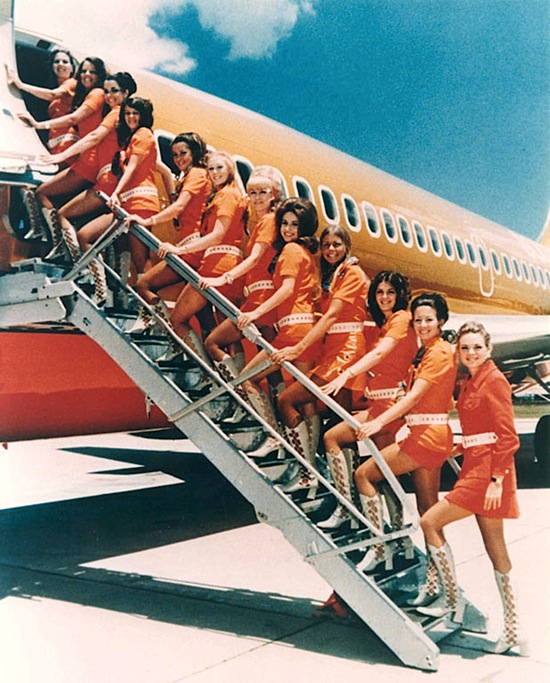 Paper Dresses And Psychedelic Catsuits When Airline Fashion Was Flying High Collectors Weekly